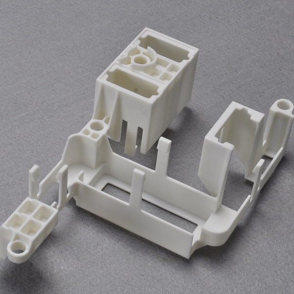 深圳韦克 精密塑胶模具与CNC塑胶加工的卓越服务商